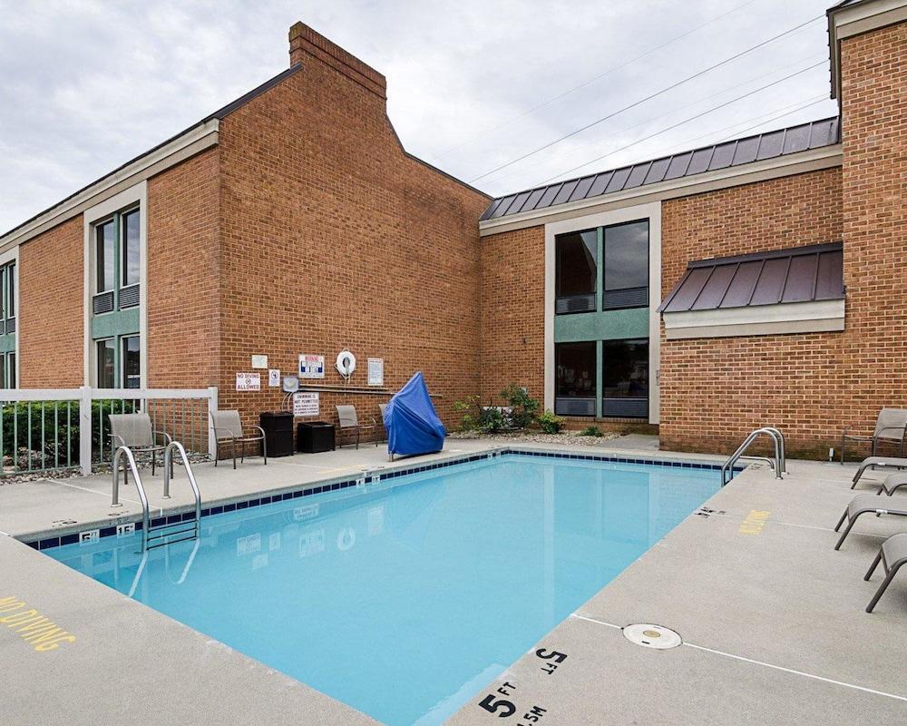 Best Western North Roanoke Troutville Экстерьер фото