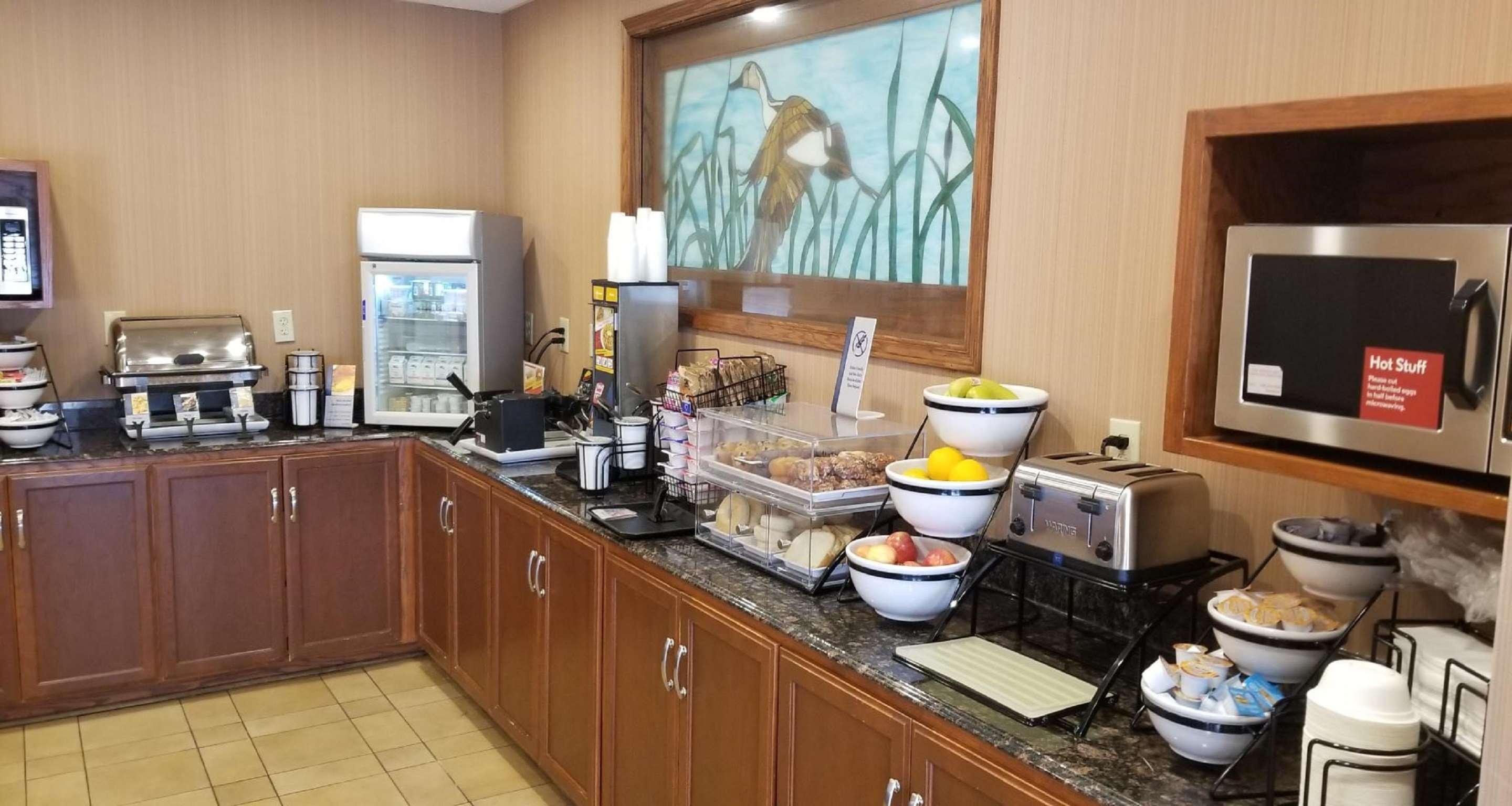 Best Western North Roanoke Troutville Экстерьер фото