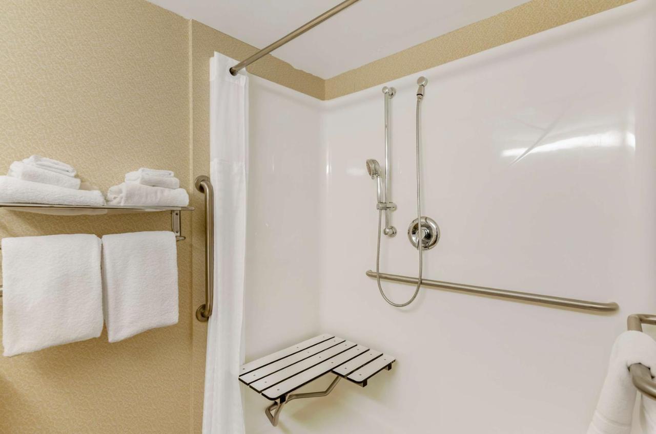 Best Western North Roanoke Troutville Экстерьер фото