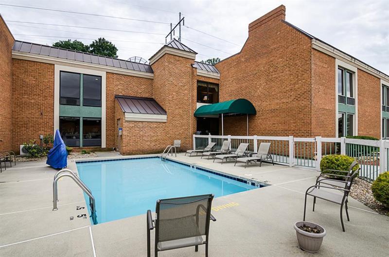 Best Western North Roanoke Troutville Экстерьер фото